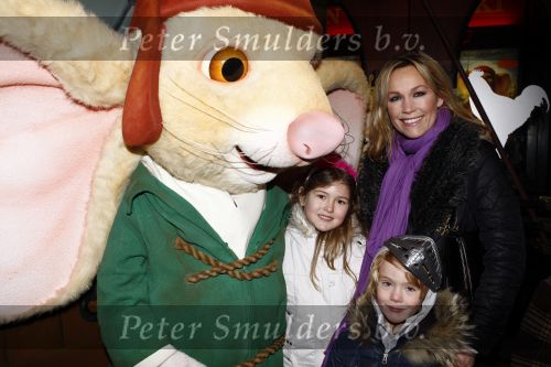 Amsterdam 25 januari 2009
Premiere de dappere muis in Tuschinski. Tanja Jess met zoontje Billy
Peter Smulders bv
