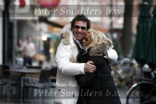 Amsterdam 25 maart 2008
Tatjana verliefd met haar nieuwe vriend Ronnie Rosenbaum op de beethovenstraat.
Peter Smulders bv