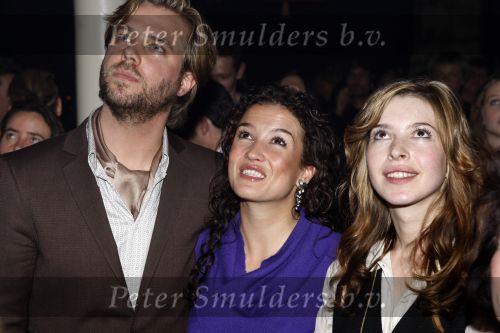 Kaatsheuvel 25 november 2007
Katja Schuurman Thijs Romer en Tara Elders bij kerstborrel Princess ivm presentatie nieuwe film.