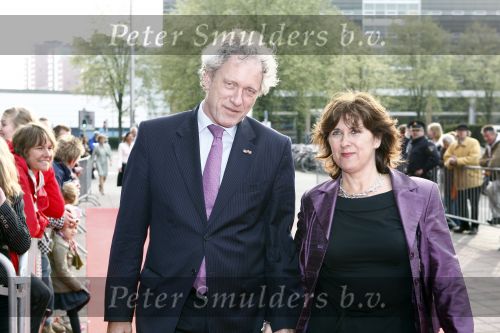 Utrecht 28 april 2009
Pieter v Vollenhoven viert zijn 70e verjaardag in het Beatrix theater in Utrecht. Thom de Graaf met zijn vrouw
Peter Smulders bv
