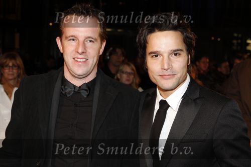 Amsterdam 19 november 2007
Premiere van de scheepsjongens van de bontekoe in tuschinski. Tim Oliehoek met vriend