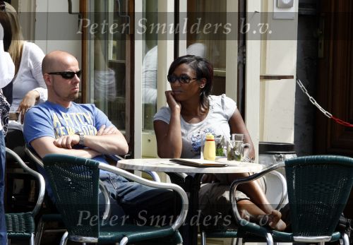 Amsterdam 25 mei 2008
Tjeerd Oosterhuis en Edsilia Rombley op terras.