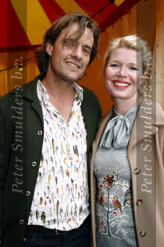 Amsterdam 3 mei 2009
Premiere van de laatste dagen van Emma blank in het ketelhuis. Tjitske Reidinga met haar man Croiset
Peter Smulders bv
