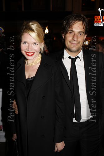 Amsterdam 7 oktober 2007
Premiere alles is liefde in Tuschinski. Tjitske Reidinga met man ... Croiset