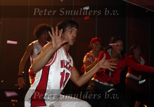 Tilburg 25 januari 2009
Premiere High school musical in de schouwburg van Tilburg met in de hoofdrollen Tommie Christiaan Nathalie v Gent Sarah Chronis Paul Boereboom Maickel Leijenhorst en Natalie la Rose.
Peter Smulders bv