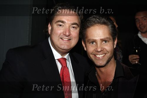 Tilburg 25 januari 2009
Premiere High school musical in de schouwburg van Tilburg . Erwin v Lambaart met Danny de Munk
Peter Smulders bv