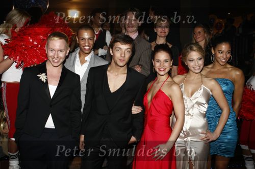 Tilburg 25 januari 2009
Premiere High school musical in de schouwburg van Tilburg met in de hoofdrollen Tommie Christiaan Nathalie v Gent Sarah Chronis Paul Boereboom Maickel Leijenhorst en Natalie la Rose.
Peter Smulders bv