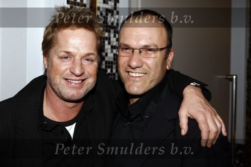 Haarlem 13 maart 2009
Premiere show Ellen ten Damme in de schouwburg van Haarlem. Tony Neef met partner
Peter Smulders bv