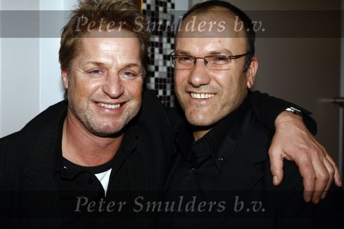Haarlem 13 maart 2009
Premiere show Ellen ten Damme in de schouwburg van Haarlem. Tony Neef met partner
Peter Smulders bv