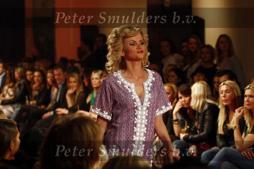 Amsterdam 2 maart 2009
Modeshow Jos Raak bij Loods 6 in Amsterdam. Tooske Ragas Breugem
Peter Smulders bv