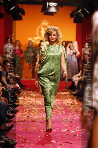 Amsterdam 2 maart 2009
Modeshow Jos Raak bij Loods 6 in Amsterdam. Tooske Ragas Breugem
Peter Smulders bv