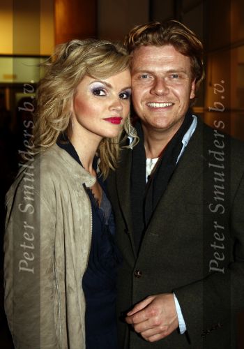 Amsterdam 2 maart 2009
Modeshow Jos Raak bij Loods 6 in Amsterdam. Tooske Ragas Breugem met man Bastiaan Ragas
Peter Smulders bv