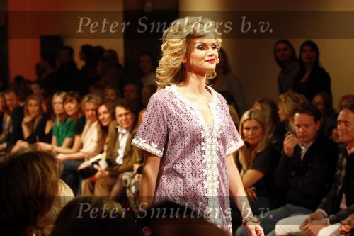 Amsterdam 2 maart 2009
Modeshow Jos Raak bij Loods 6 in Amsterdam. Tooske Ragas Breugem
Peter Smulders bv