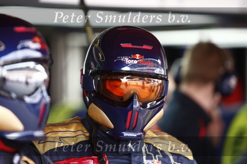 Barcelona 11 maart 2009
Torro Rosso monteurs van het Torro Rosso Red Bull Formule 1 team.
Peter Smulders bv