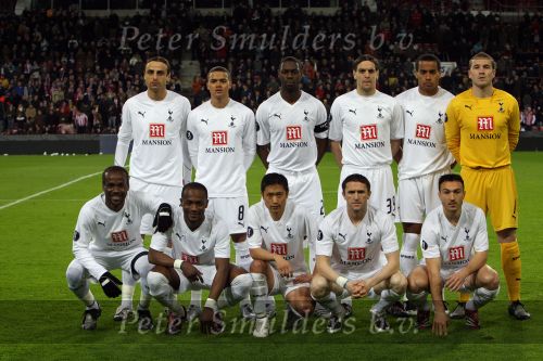 Eindhoven, 12 Maart 2008
UEFA 1/8 finale PSV-Tottenham Hotspur FC, eindstand 0-1
PSV wint na verlenging en straschoppen met 6-5 en gaat door naar de 1/4 Finale
staande v.l.n.r.: Dimitar Berbatov Jermaine Jenas (8) Ledley King (c) Jonathan Woodgate Tom Huddlestone en Paul Robinson
Gehurkt v.l.n.r.: Pascal Chimbonda Didier Zokora Young Pyo Lee Robbie Keane Steed Malbranque