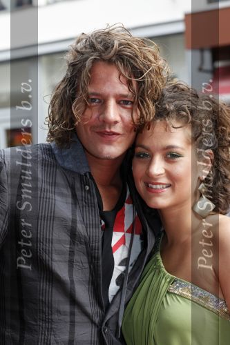 Amsterdam 5 april 2009
Premiere mijn vader is detective in Tuschinski. Tygo Gernandt met zijn vriendin Eva v d Wijdeven
Peter Smulders bv