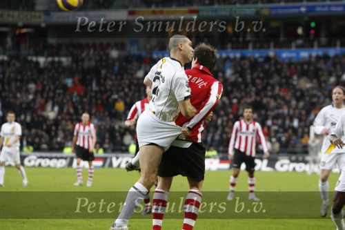 Eindhoven, 30 December 2007
Laatste Kompetitiewedstrijd van het jaar PSV-NAC  Eindstand 2-0 Seizoen 2007/2008
Tyrone Loran in duel met Danko Lazovic