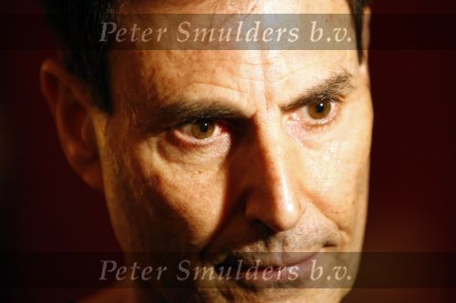 Esbeek 12 maart 2008
Uri geller bij presentatie van tijdschrift Roland Jan Heyn.
Peter Smulders bv