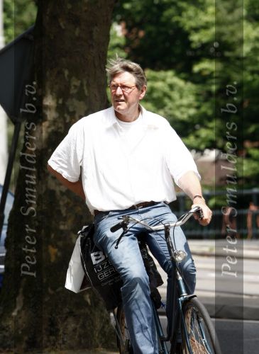 Amsterdam 2 juni 2008
Ursul de Geer op de fiets in amsterdam.
Peter Smulders bv
