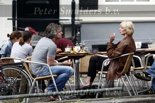 Amsterdam 23 mei 2009
Victor Reinier met zijn (ex) vriendin Kim Petit op een terrasje.
Peter Smulders bv