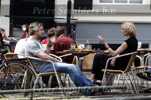 Amsterdam 23 mei 2009
Victor Reinier met zijn (ex) vriendin Kim Petit op een terrasje.
Peter Smulders bv