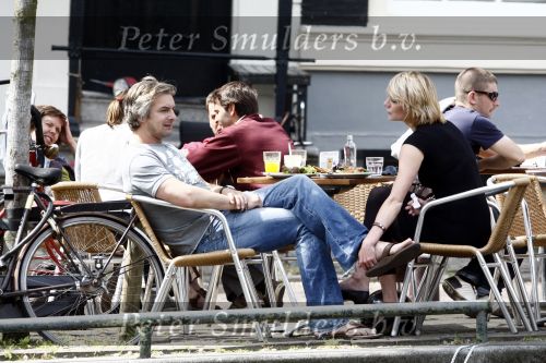 Amsterdam 23 mei 2009
Victor Reinier met zijn (ex) vriendin Kim Petit op een terrasje.
Peter Smulders bv