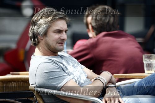 Amsterdam 23 mei 2009
Victor Reinier met zijn (ex) vriendin Kim Petit op een terrasje.
Peter Smulders bv