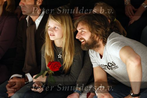Amsterdam 28 januari 2008
Victor Reinier met baard  bij modeshow van Simone v Trojen samen met zijn dochter en een vriendin.