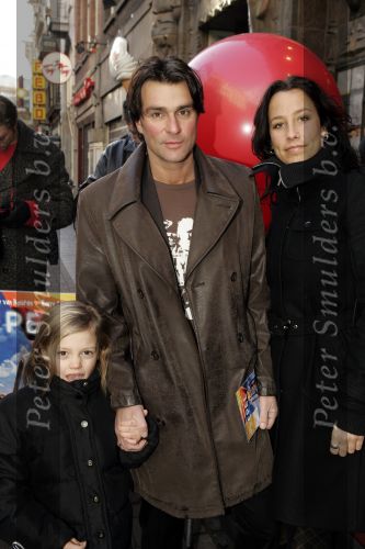 Amsterdam 23 januari 2005
Premiere van Lepel in Tuschinski.
Viggo Waas met gezin