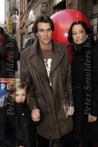 Amsterdam 23 januari 2005
Premiere van Lepel in Tuschinski.
Viggo Waas met gezin