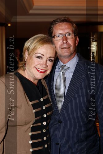 Noordwijk 17 mei 2009
Feest Astrid Engels bij de hotels van Oranje. Viola Holt met man Peter
Peter Smulders bv