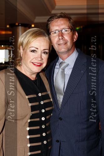 Noordwijk 17 mei 2009
Feest Astrid Engels bij de hotels van Oranje. Viola Holt met man Peter
Peter Smulders bv