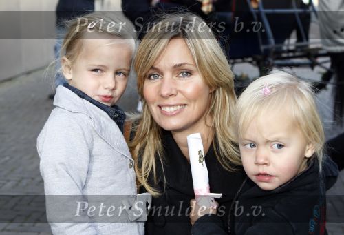Amsterdam 6 oktober 2007
Premiere Kabouter Plop film in pathe arena. Vivian Slingerland met dochters