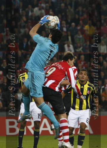 Eindhoven, 23 Oktober 2007
Champions League wedstrijd PSV-Fenerbahce, eindstand 0-0
Seizoen 2007/2008
Danko Lazovic in duel met Volkan Demirel