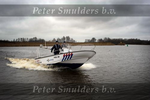 Sneek, 20 Februari 2009 Ook tijdens de wintermaanden is er Politie te water