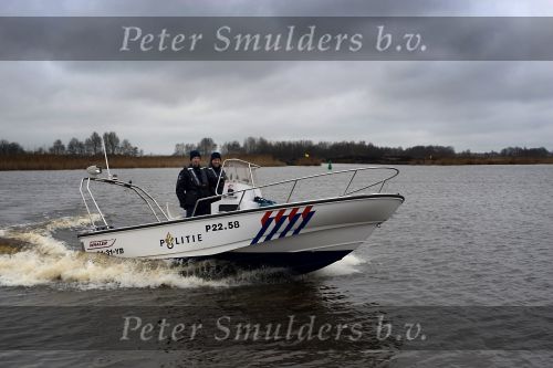 Sneek, 20 Februari 2009 Ook tijdens de wintermaanden is er Politie te water