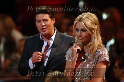 Hilversum 1 mei 2009
Halve finale van x factor in studio 22. Wendy v Dijk en Martijn Krabbe
Peter Smulders bv