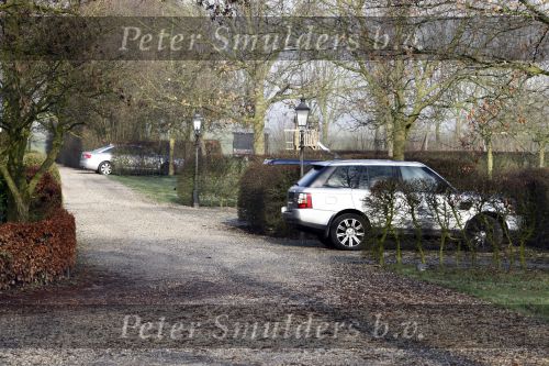 Nigtevecht 8 maart 2008
Erland Galjaard zijn auto (zilvergrijze audi) staat s ochtends vroeg bij het huis van Wendy v Dijk geprkeerd. Wendy haar auto (zilvergrijze Range Rover) staat er ook.
Peter Smulders bv