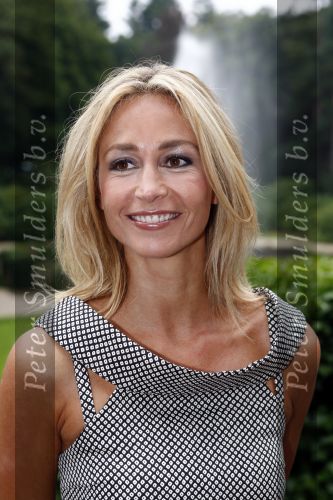 Hilversum 12 augustus 2008
Wendy v Dijk bij presentatie RTL in kasteel de hoge vuursche.