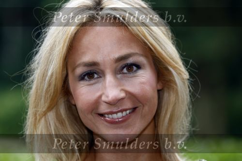 Hilversum 12 augustus 2008
Wendy v Dijk bij presentatie RTL in kasteel de hoge vuursche.