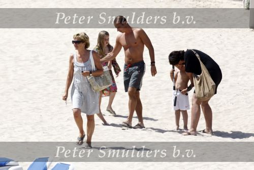 Ibiza  12 juli 2008
Wendy v Dijk met haar zoontje Sem en broer Mike v Dijk op vakantie op ibiza.