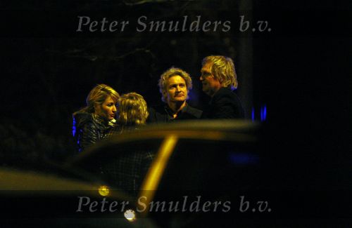 Hilversum 16 februari 2008
Erland Galjaard en Wendy v Dijk verliefd en kussend op parkeer terrein op het mediapark.
Peter Smulders bv