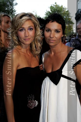 Amsterdam 31 augustus 2005
Presentatie Glamour en Lady card in Amstel hotel.
Wendy v Dijk met Dyanne Beekman