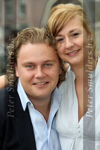 Laren, 2 Mei 2008
Volkszanger Wesly Bronkhorst met zijn vriendin Danielle Dering
Foto Peter Smulders BV