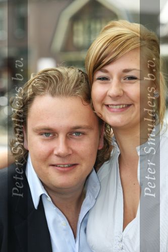 Laren, 2 Mei 2008
Volkszanger Wesly Bronkhorst met zijn vriendin Danielle Dering
Foto Peter Smulders BV
