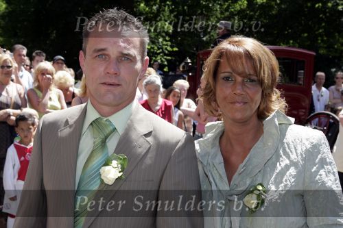 Maarssen 18 juni 2005
Wesley Sneijder en Ramona Streekstra trouwen .
Ouders Wesley Sneijder
Peter Smulders bv