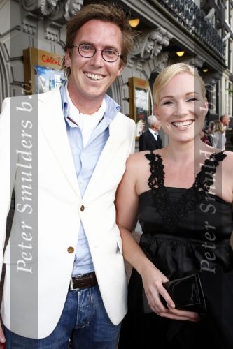 Amsterdam 16 juli 2008
Premiere Bolshoi Ballet in Carre. 
Wieneke Remmers met een vriend