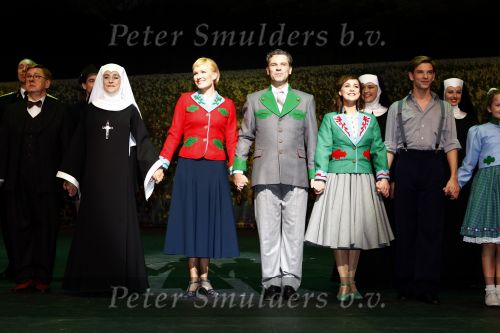 Kaatsheuvel 28 september 2008
Premiere Sound of Music met in de hoofdrollen Wieneke Remmers en Rein Kolpa in het efteling theater.
Peter Smulders bv