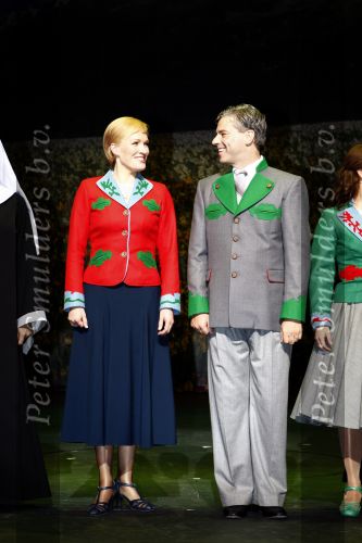 Kaatsheuvel 28 september 2008
Premiere Sound of Music met in de hoofdrollen Wieneke Remmers en Rein Kolpa in het efteling theater.
Peter Smulders bv