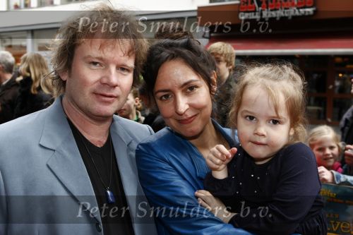 Amsterdam 5 april 2009
Premiere mijn vader is detective in Tuschinski. Will Wissink met vrouw en dochjter
Peter Smulders bv